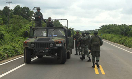 Ejército de Ecuador Nuevo ataque contra vehículo de Fuerzas Armadas de Ecuador